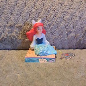 NWT Enesco Disney Showcase Ariel Figurine BE BOLD